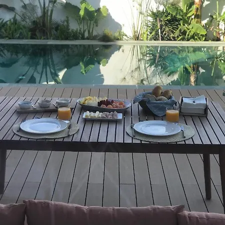 Alojamento de Acomodação e Pequeno-almoço Casa Fluxo